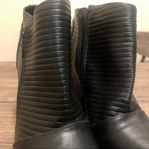 G by Guess Mayko Black Moto Pointed Toe Booties - Picture 6 of 14